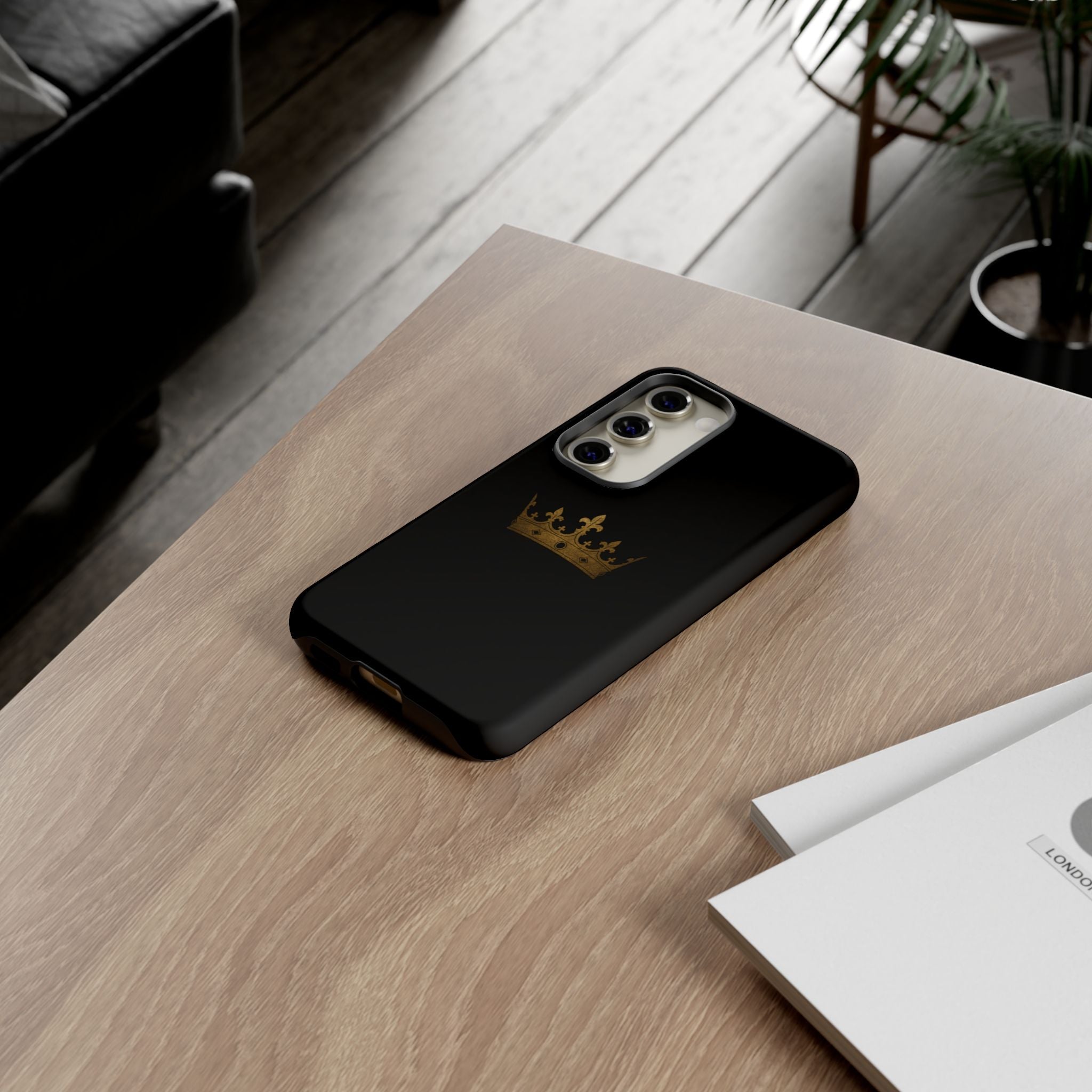 Crown Tough Phone Case – Black Protective King Crown Design