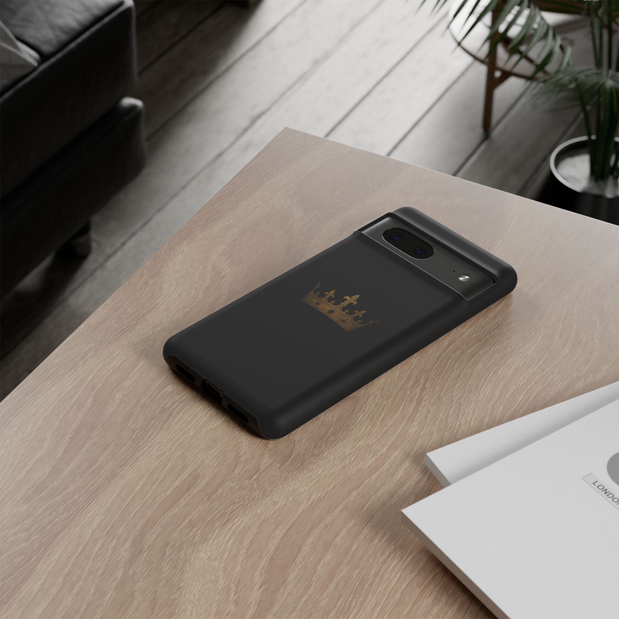 Crown Tough Phone Case – Black Protective King Crown Design