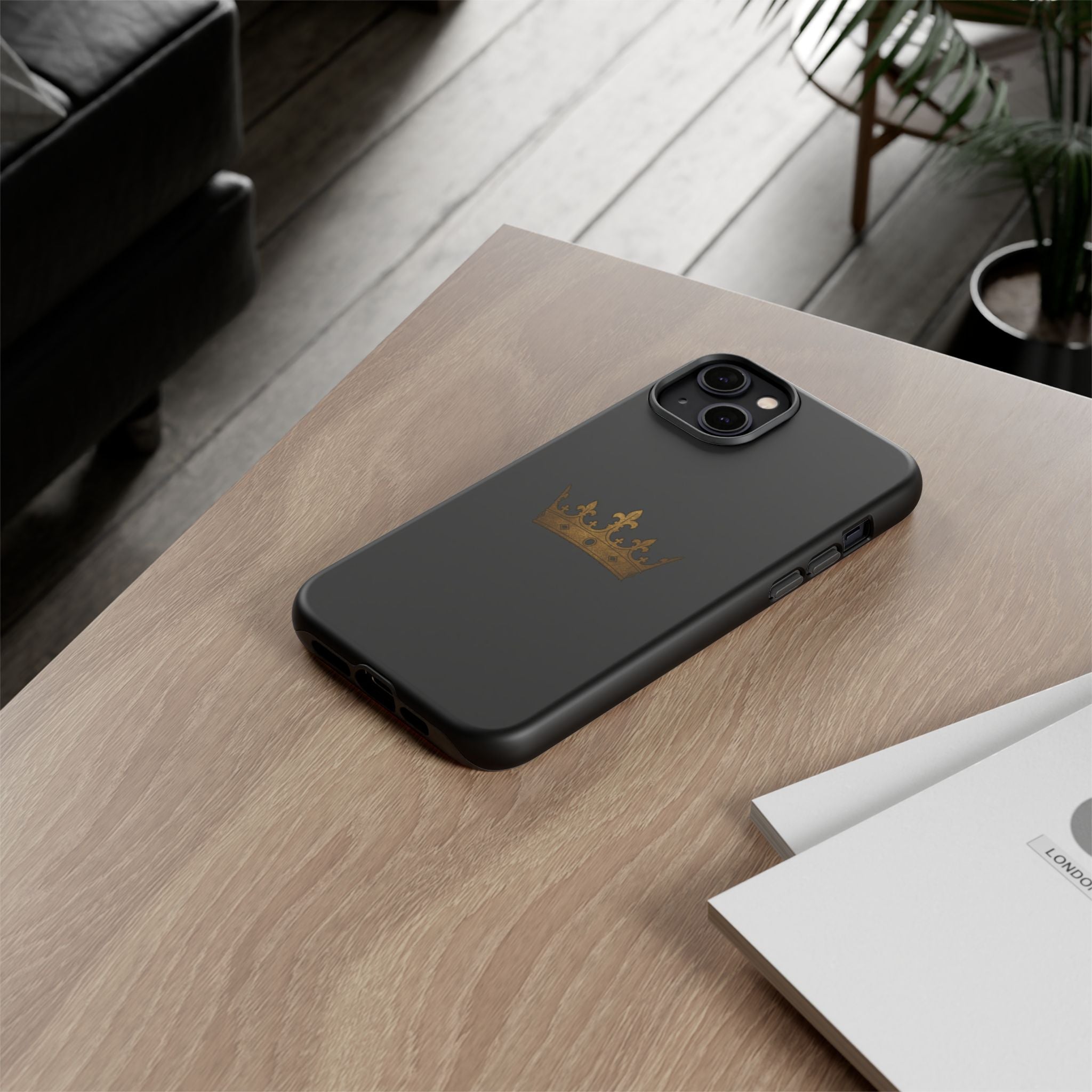 Crown Tough Phone Case – Black Protective King Crown Design